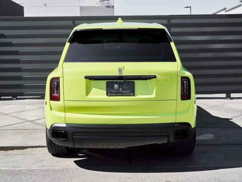 Used 2024 Rolls-Royce Cullinan image 16