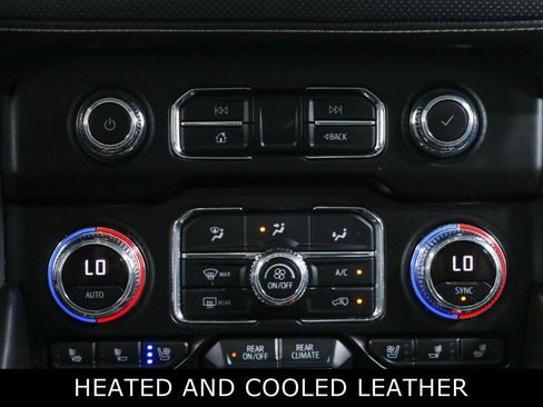 Used 2022 GMC Yukon SLT w/ SLT Premium Package RWD image 21