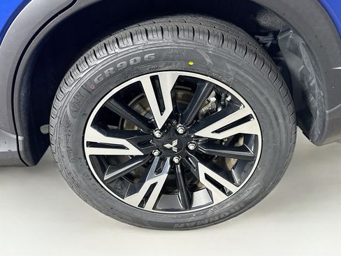 Used 2024 Mitsubishi Eclipse Cross SE AWD/4WD image 11