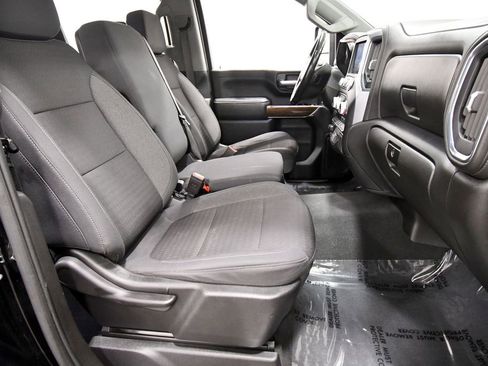 Used 2021 GMC Sierra 3500 SLE w/ SLE Value Package image 18