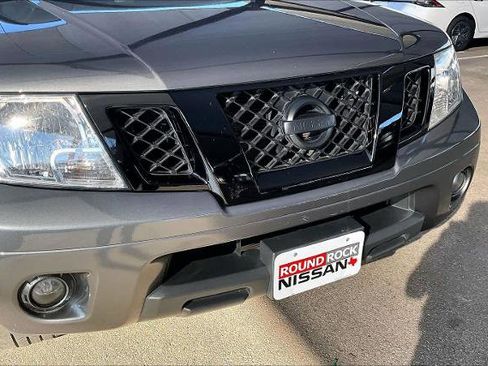 Certified 2021 Nissan Frontier SV w/ Midnight Edition Floor Mats image 29