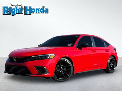 Used 2024 Honda Civic Sport image 2
