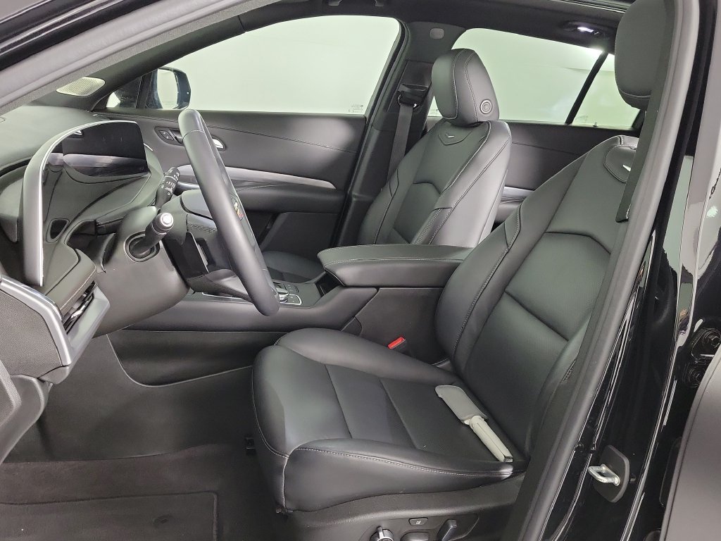Used 2024 Cadillac XT4 Premium Luxury FWD image 18