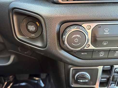 New 2026 Jeep Gladiator Sport AWD/4WD image 22