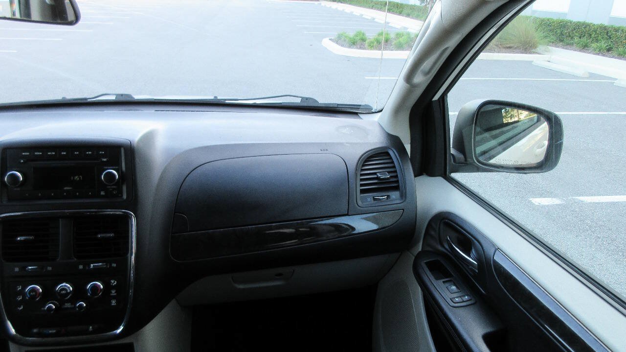 Used 2012 Dodge Grand Caravan SE FWD image 34