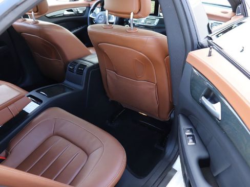 Used 2018 Mercedes-Benz CLS 550 w/ Premium 2 Package image 28