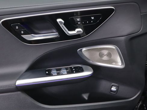 New 2025 Mercedes-Benz C 300 4MATIC Sedan image 24