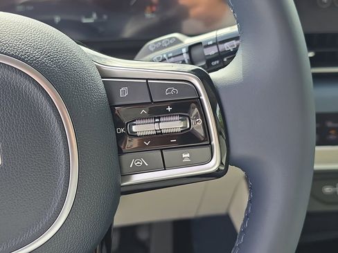 New 2026 Kia Carnival SX image 35