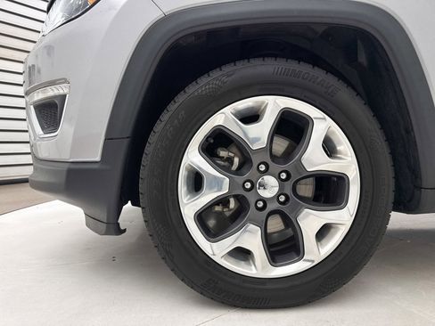 Used 2018 Jeep Compass Limited w/ Navigation Group image 11