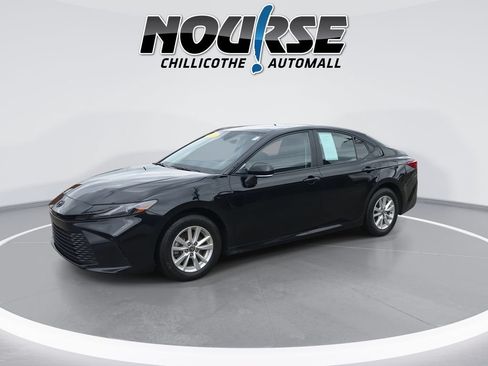 Used 2025 Toyota Camry LE w/ Convenience Package AWD/4WD image 4