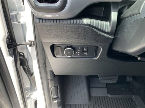 New 2025 Ford Ranger XL image 28