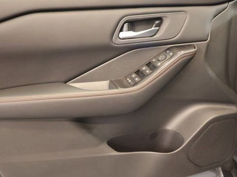 New 2026 Nissan Rogue SV image 9