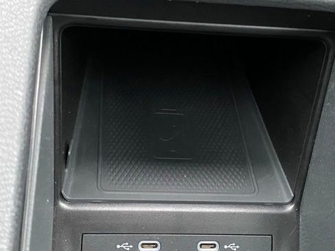 Used 2022 Volkswagen ID.4 Pro S image 24