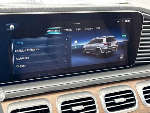 New 2026 Mercedes-Benz GLS 450 4MATIC image 30