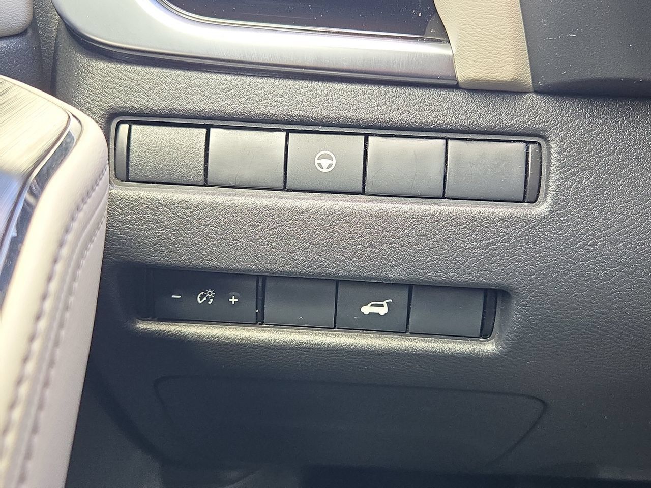Used 2023 Nissan Rogue SL w/ SL Premium Package FWD image 26