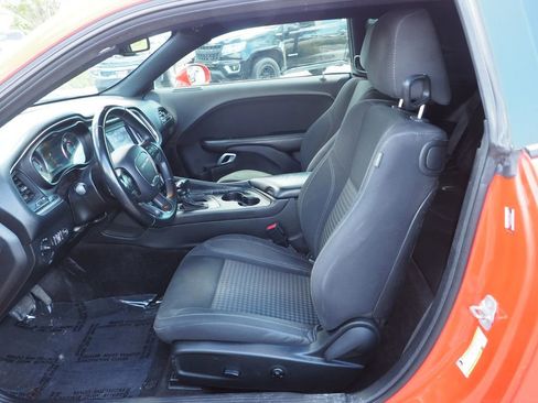 Used 2018 Dodge Challenger SXT RWD image 13
