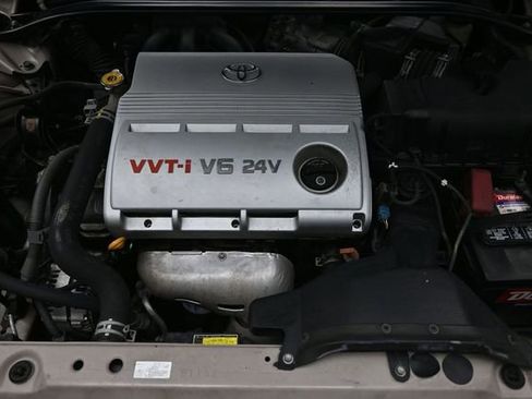 Used 2004 Toyota Camry XLE FWD image 23