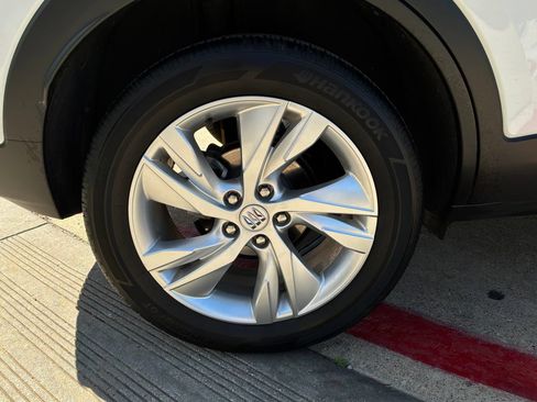 Used 2025 Buick Encore GX Preferred FWD image 9