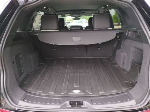 New 2026 Land Rover Discovery Sport Landmark AWD/4WD image 16