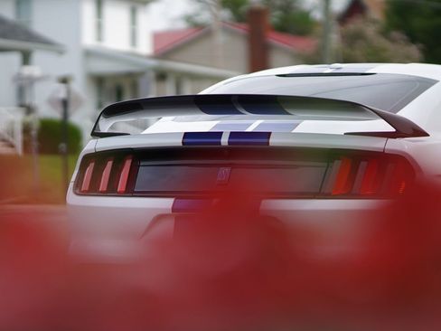 Used 2017 Ford Mustang Shelby GT350 image 19