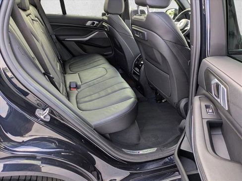 Used 2022 BMW X5 xDrive40i w/ M Sport Package image 21