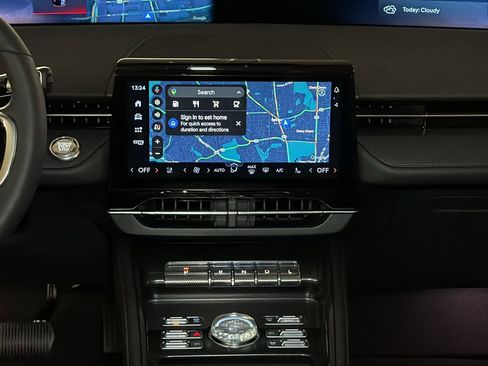 New 2026 Lincoln Nautilus Premier w/ Equipment Group 102A AWD/4WD image 19