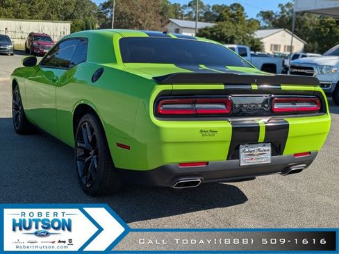 Used 2023 Dodge Challenger SXT w/ Blacktop Package image 8