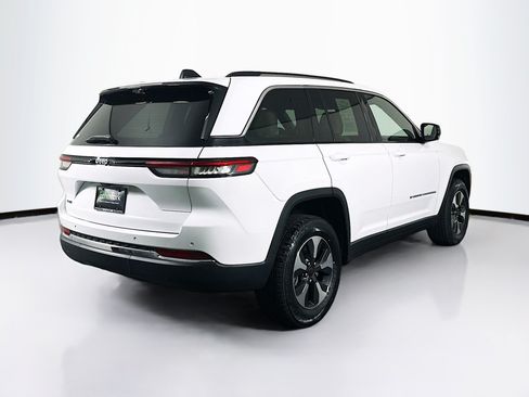 Used 2022 Jeep Grand Cherokee Limited 4xe w/ Luxury Tech Group II AWD/4WD image 9
