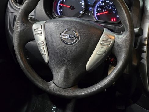 Used 2018 Nissan Versa SV image 19