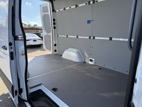 New 2026 Mercedes-Benz Sprinter 2500 image 26