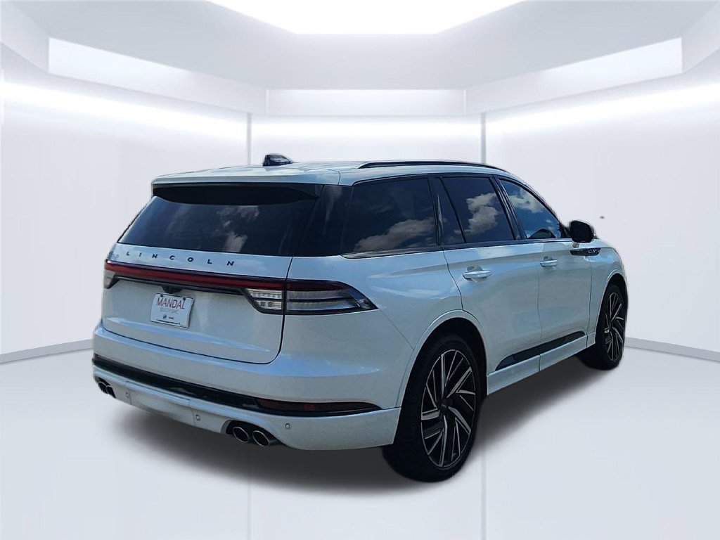 Used 2025 Lincoln Aviator Black Label w/ Jet Appearance Package AWD/4WD image 5