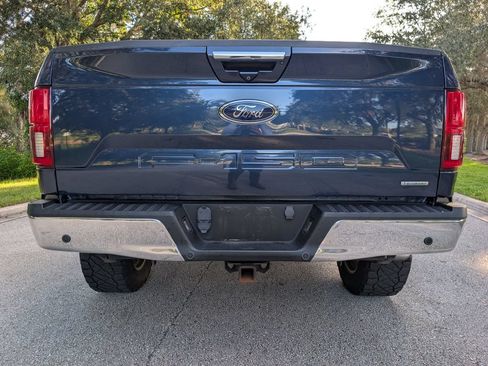 Used 2019 Ford F150 Lariat w/ Equipment Group 502A Luxury AWD/4WD image 7