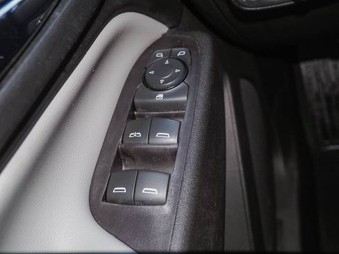 Certified 2021 Chevrolet Equinox LS FWD image 26