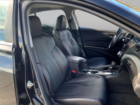 Used 2019 Acura ILX FWD image 9