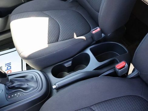 Used 2012 Kia Soul FWD image 20
