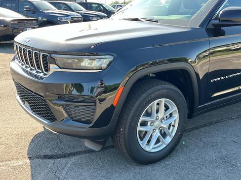 New 2026 Jeep Grand Cherokee Laredo AWD/4WD image 12