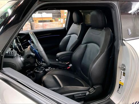 Used 2022 MINI Cooper S image 27