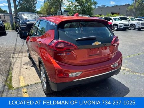 Used 2021 Chevrolet Bolt LT FWD image 2
