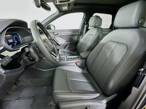 Used 2025 Audi Q3 2.0T Premium w/ Convenience Package image 18