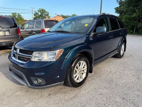 Used 2014 Dodge Journey SXT w/ Flexible Seating Group FWD image 1