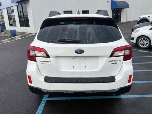 Used 2017 Subaru Outback 3.6R Limited image 4