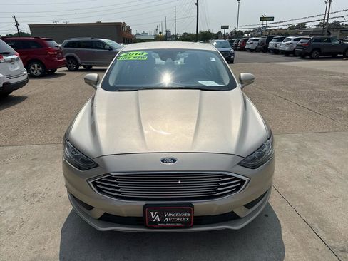 Used 2018 Ford Fusion SE image 7