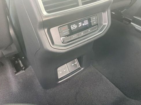 New 2026 Volkswagen Atlas SE image 26