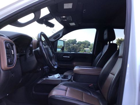 Used 2020 Chevrolet Silverado 2500 High Country AWD/4WD image 9