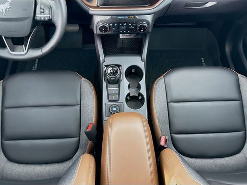 Used 2024 Ford Bronco Sport Outer Banks image 16