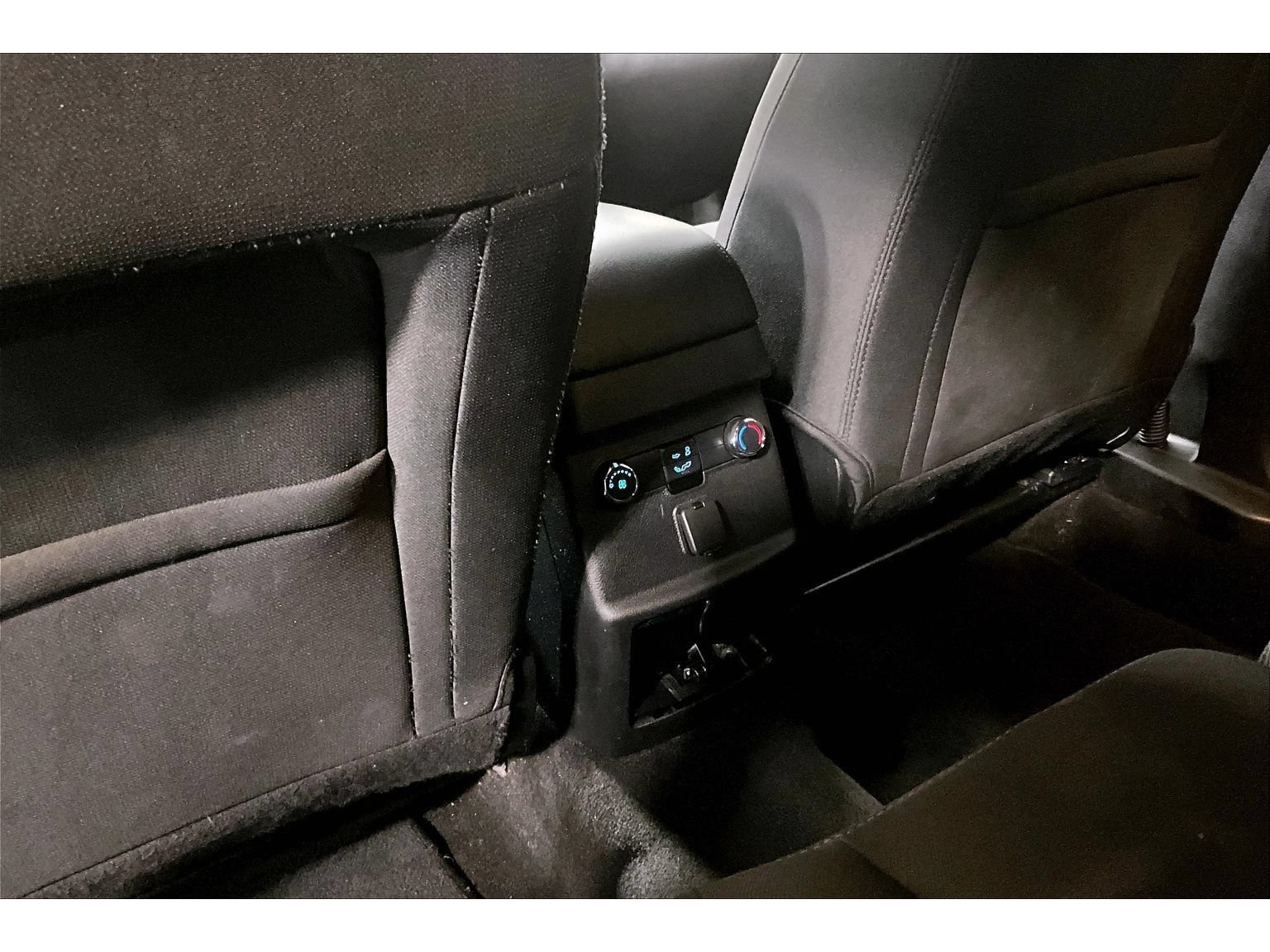 Used 2019 Ford Explorer XLT w/ Equipment Group 201A AWD/4WD image 12