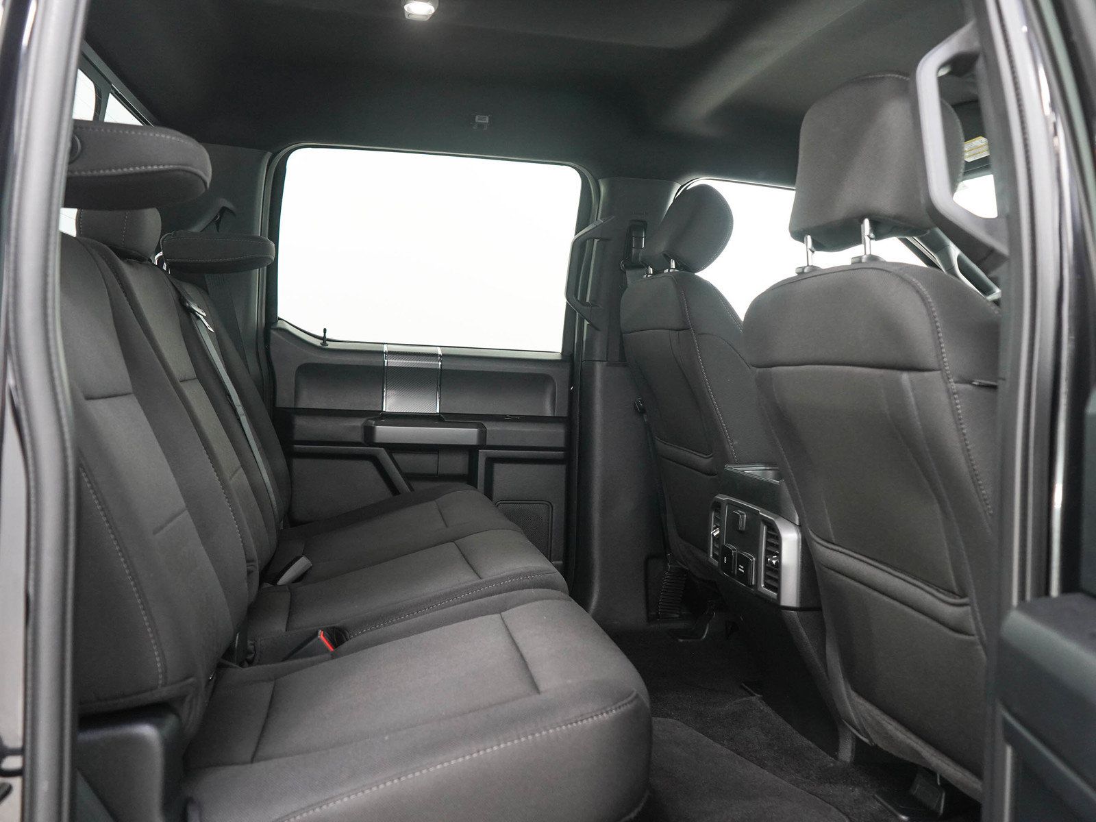 Used 2019 Ford F150 XLT w/ Equipment Group 302A Luxury AWD/4WD image 14