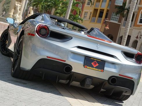 Used 2018 Ferrari 488 Spider RWD image 66