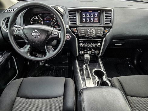 Used 2020 Nissan Pathfinder S image 28