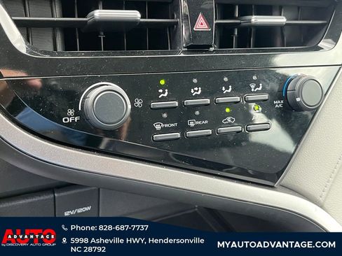 Used 2021 Toyota Camry LE image 13